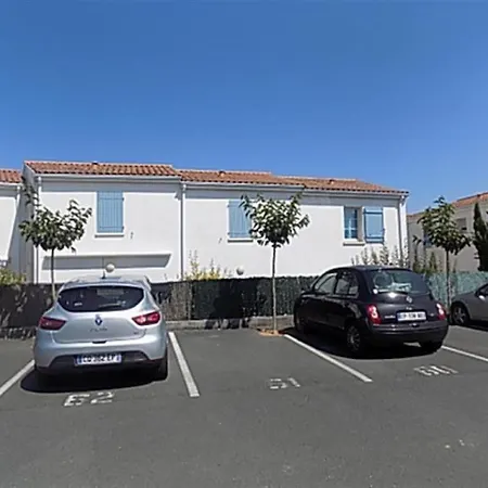 House Sur Mer Maison Mitoyenne Avec Sa Piscine Collective 보-쉬르-메르